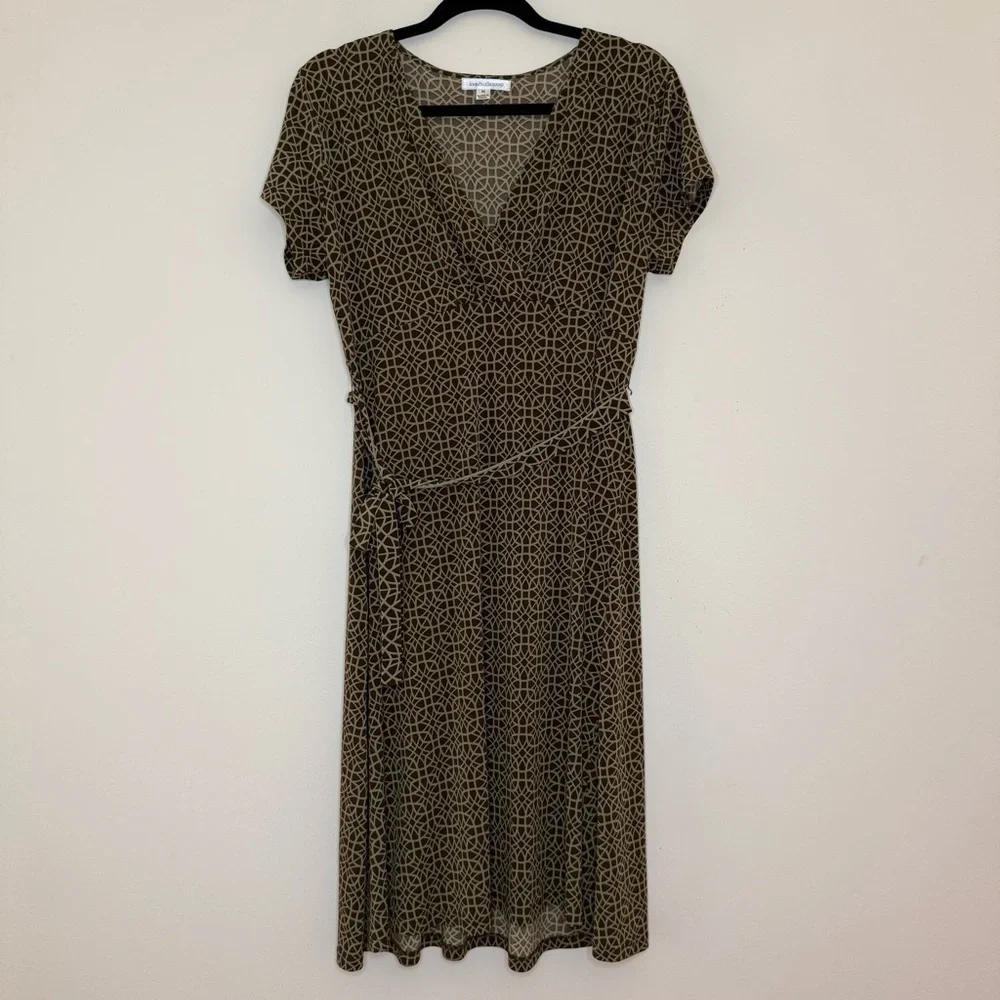NWT JOHNPAULRICHARD Surplice Top Belted Fit and Flare Geometric Print Midi Dress